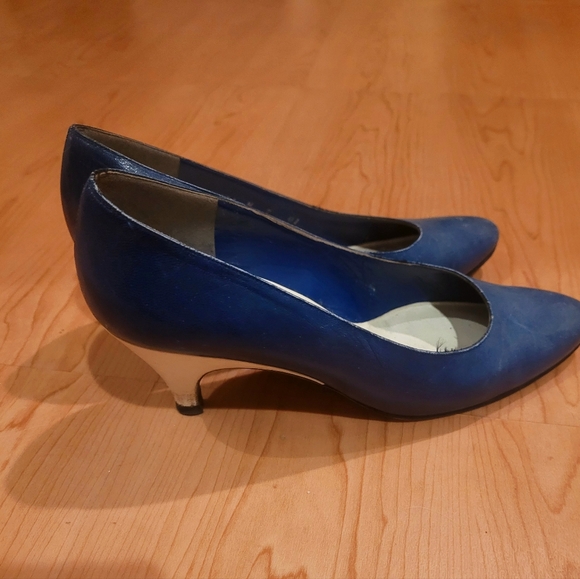 Vintage Yves Saint Laurent leather shoes - Picture 5 of 10